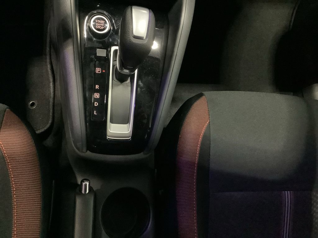 New 2025 Nissan Versa SR w/ Trunk Package image 28