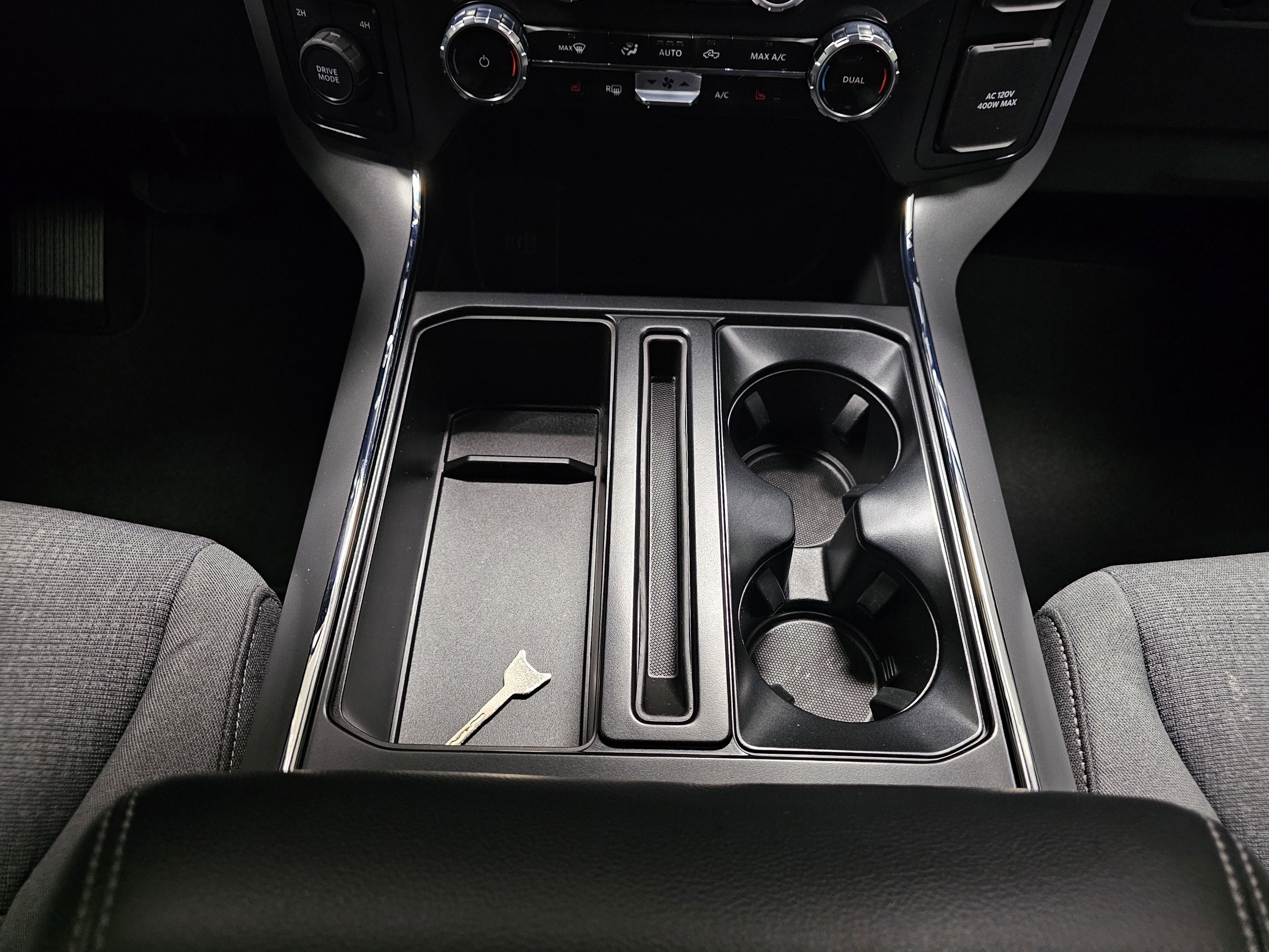 Used 2024 Ford F150 XLT w/ Equipment Group 302A MID image 21