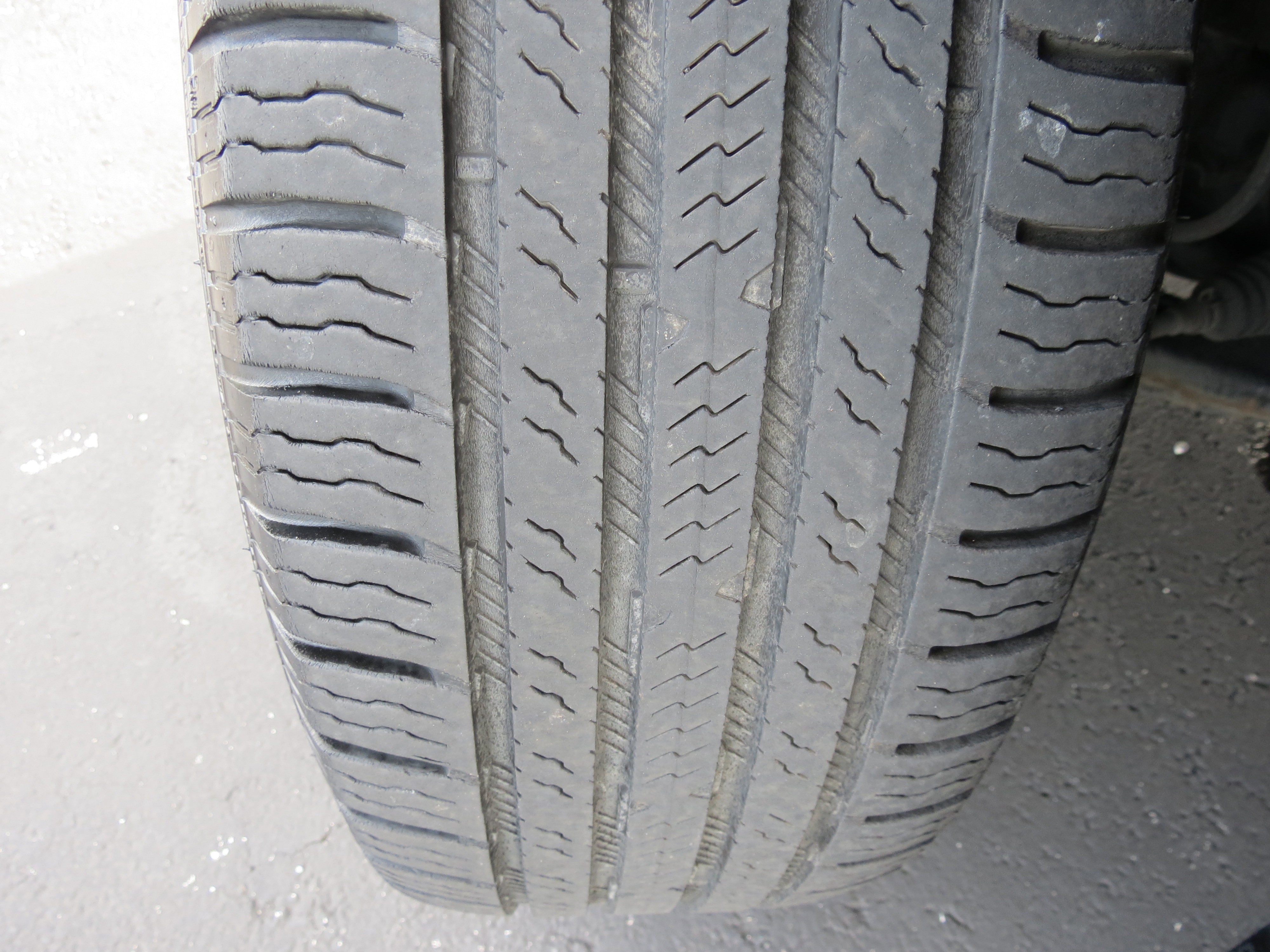 Used 2013 Toyota RAV4 XLE FWD image 41