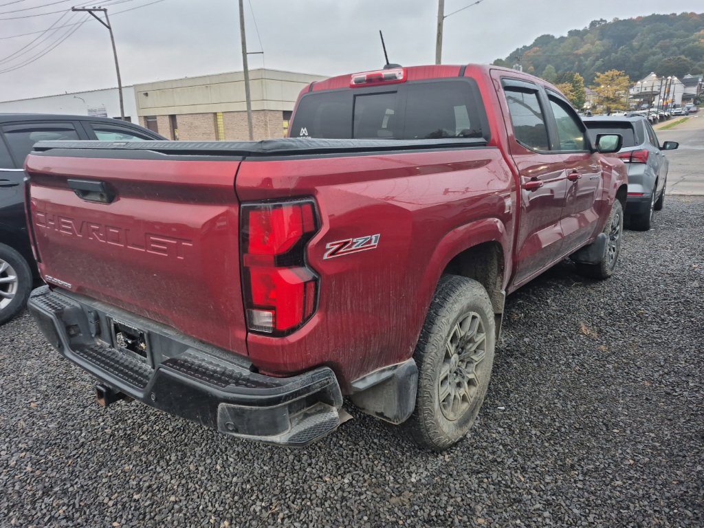 Used 2023 Chevrolet Colorado Z71 w/ Z71 Convenience Package 2 AWD/4WD image 7
