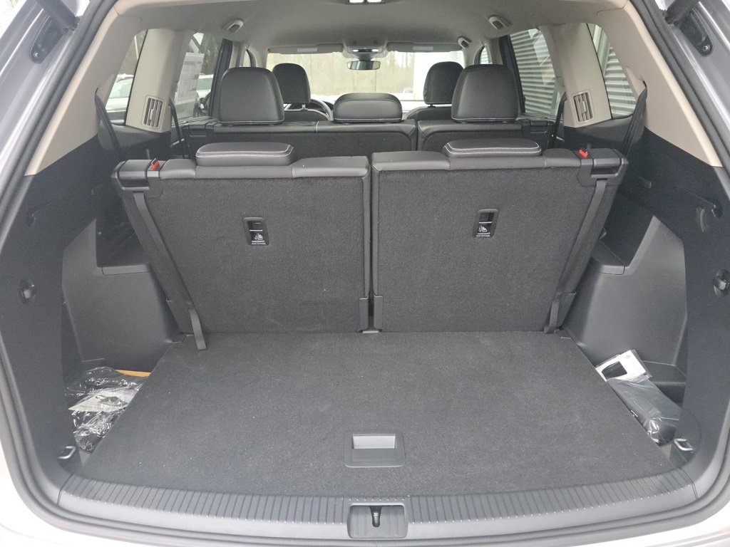 New 2024 Volkswagen Atlas SE image 12