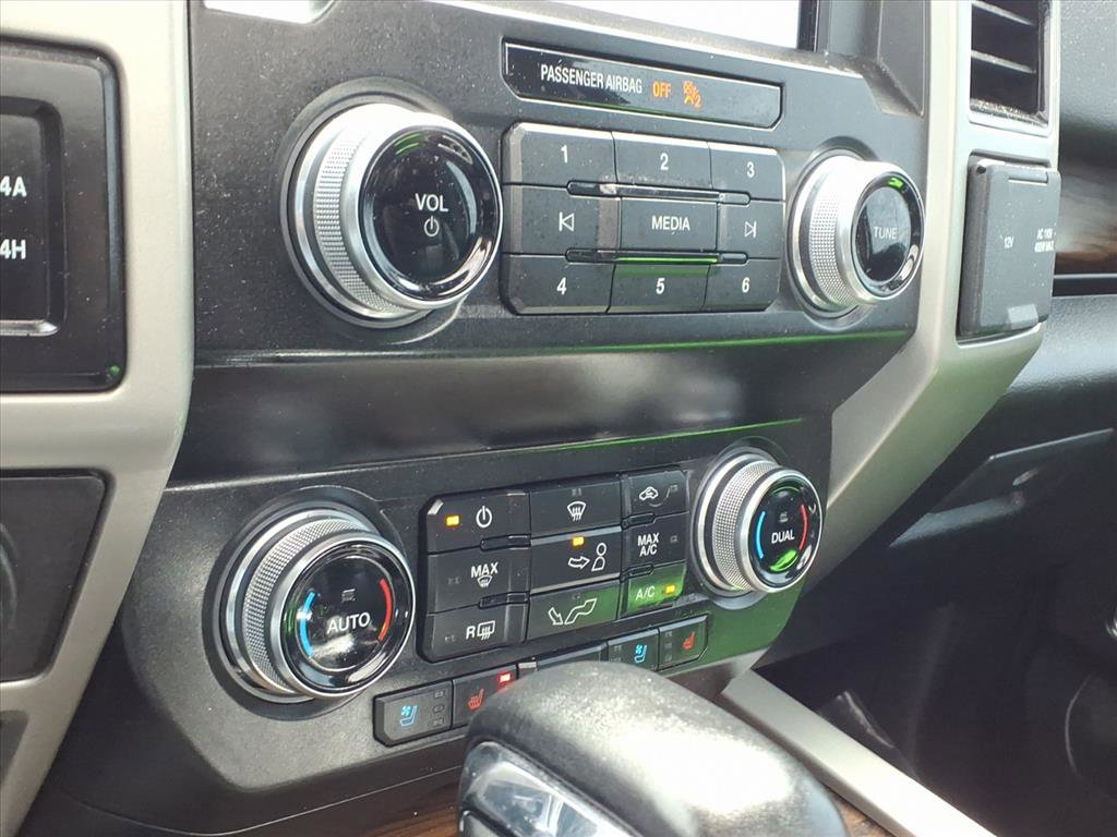 Used 2020 Ford F150 Lariat w/ Equipment Group 502A Luxury image 15