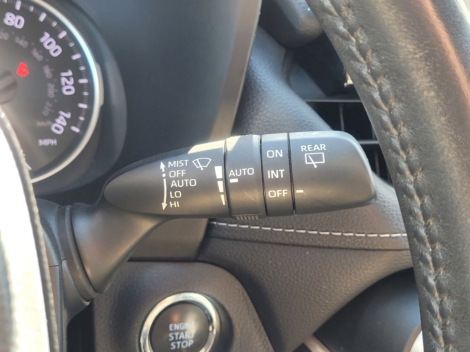 Used 2020 Toyota RAV4 XLE Premium image 23