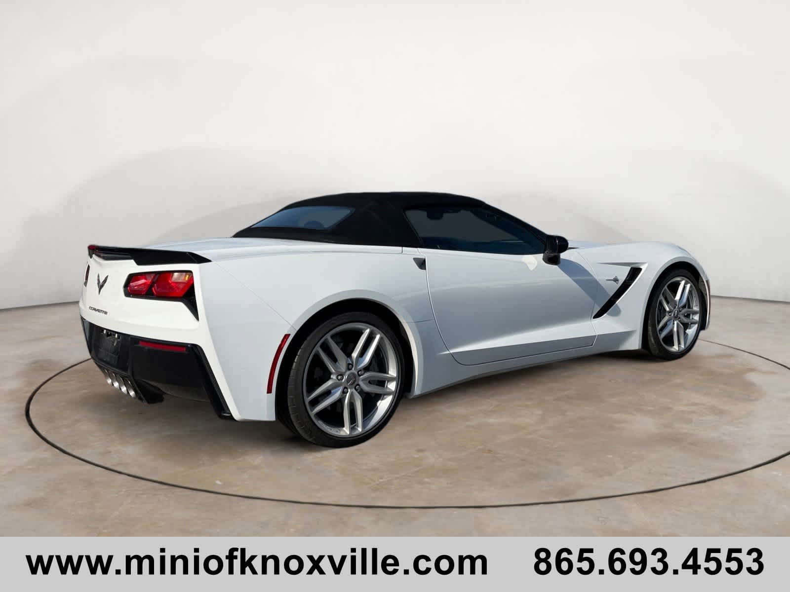 Used 2015 Chevrolet Corvette Stingray Convertible w/ 2LT Preferred Equipment Group RWD image 3