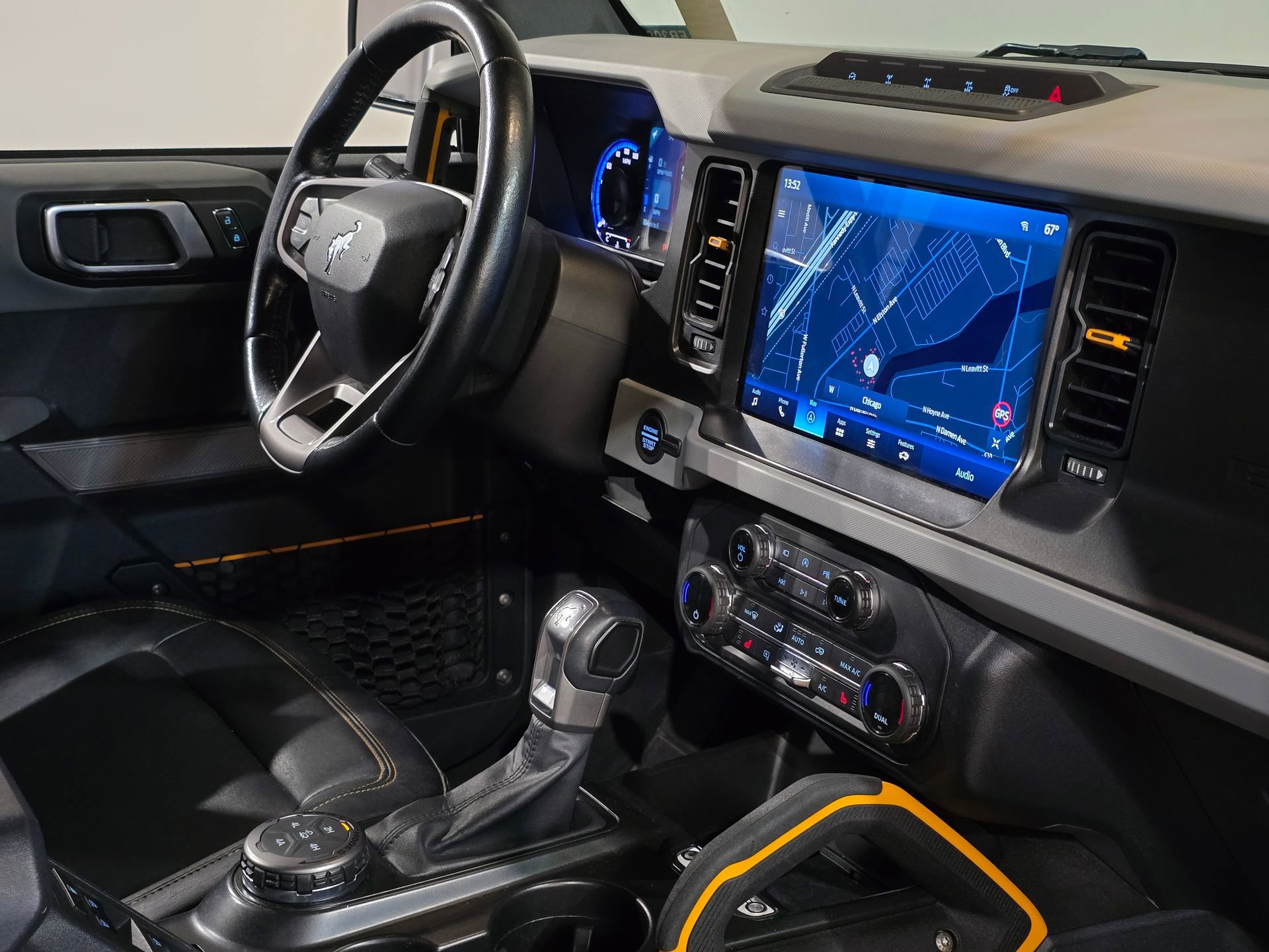 Used 2021 Ford Bronco Badlands image 37