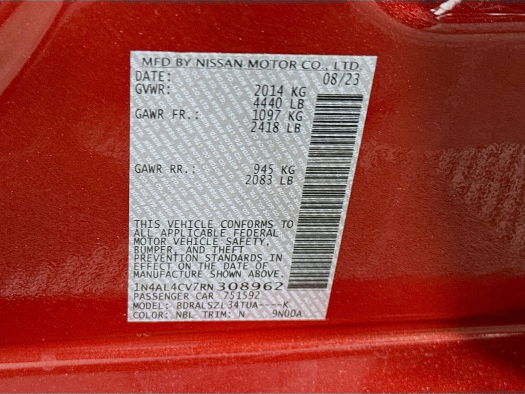 Used 2024 Nissan Altima 2.0 SR FWD image 38