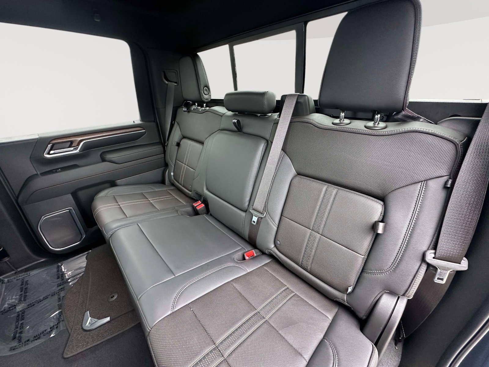 Used 2024 Chevrolet Silverado 3500 High Country w/ High Country Premium Package image 33