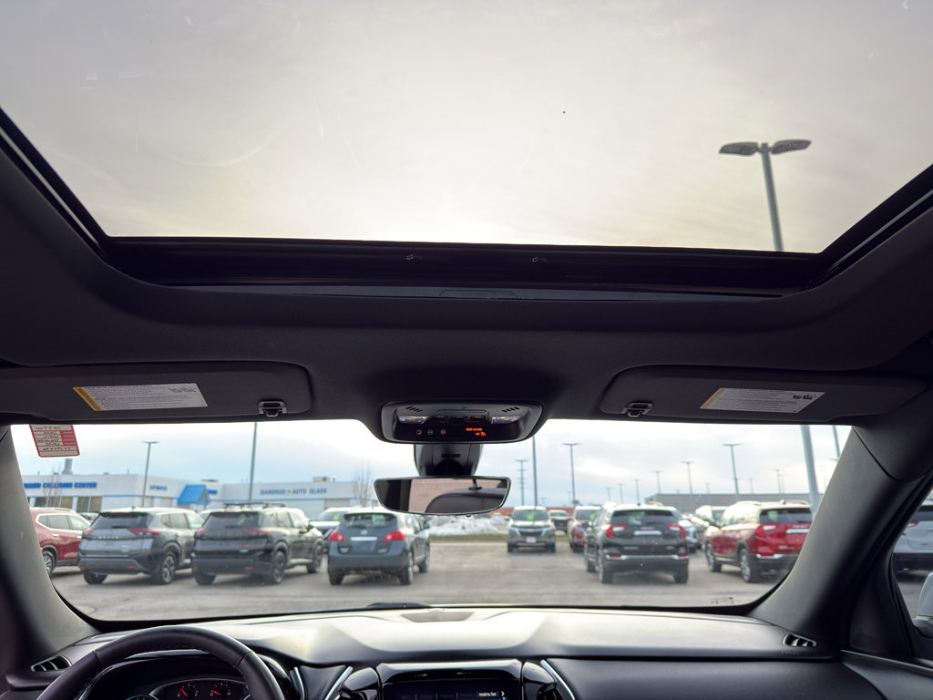 Used 2023 Chevrolet Traverse RS w/ LPO, Floor Liner Package image 30