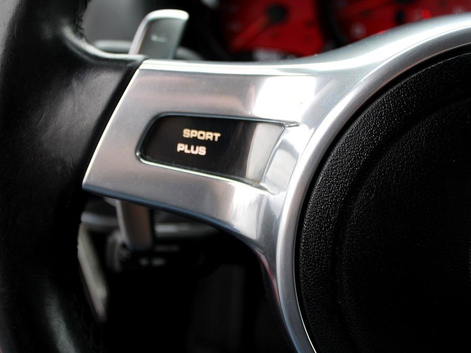 Used 2014 Porsche Boxster S image 17