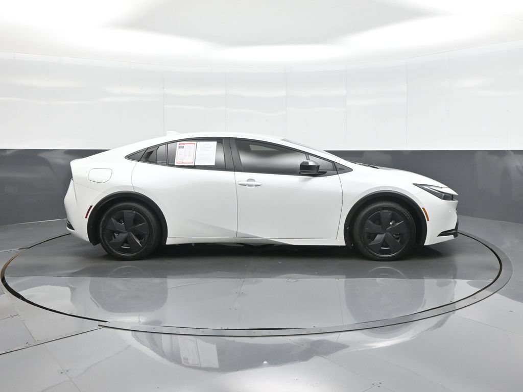 Certified 2024 Toyota Prius Prime FWD image 8