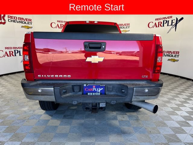 Used 2011 Chevrolet Silverado 2500 LTZ w/ LTZ Plus Package AWD/4WD image 7