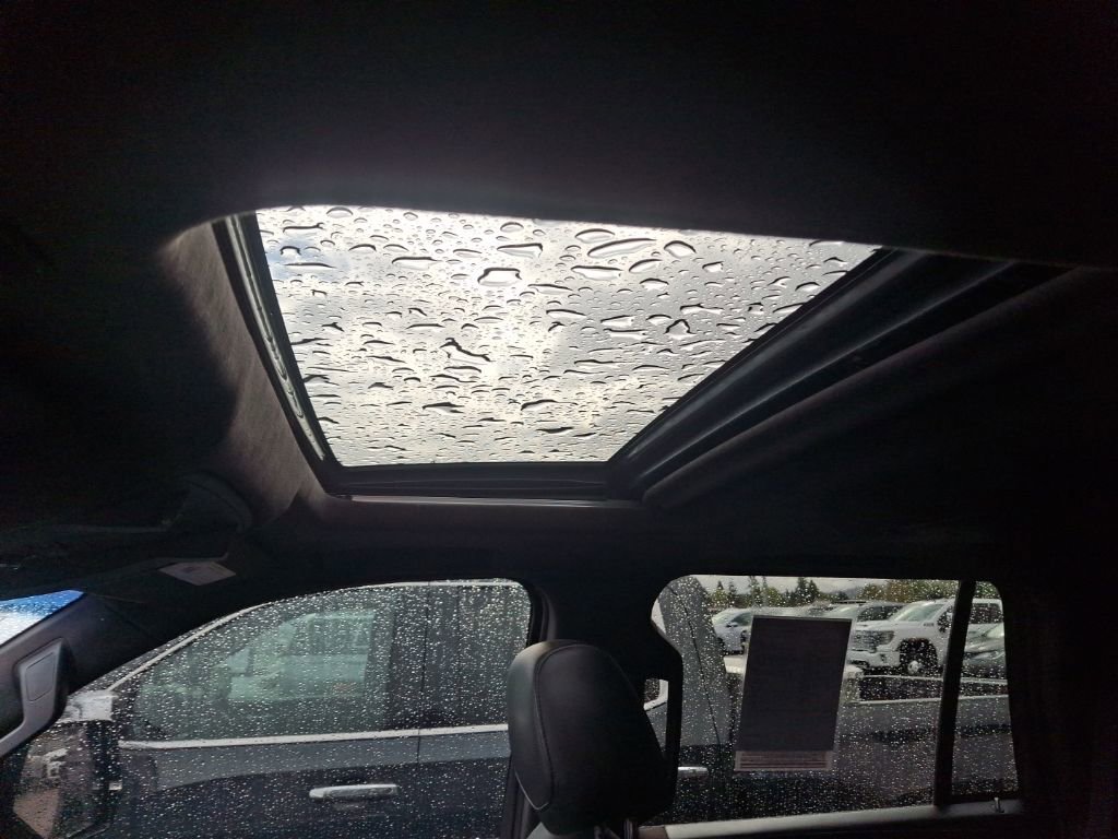 Used 2020 Cadillac Escalade Platinum w/ Escalade Sport Edition image 12