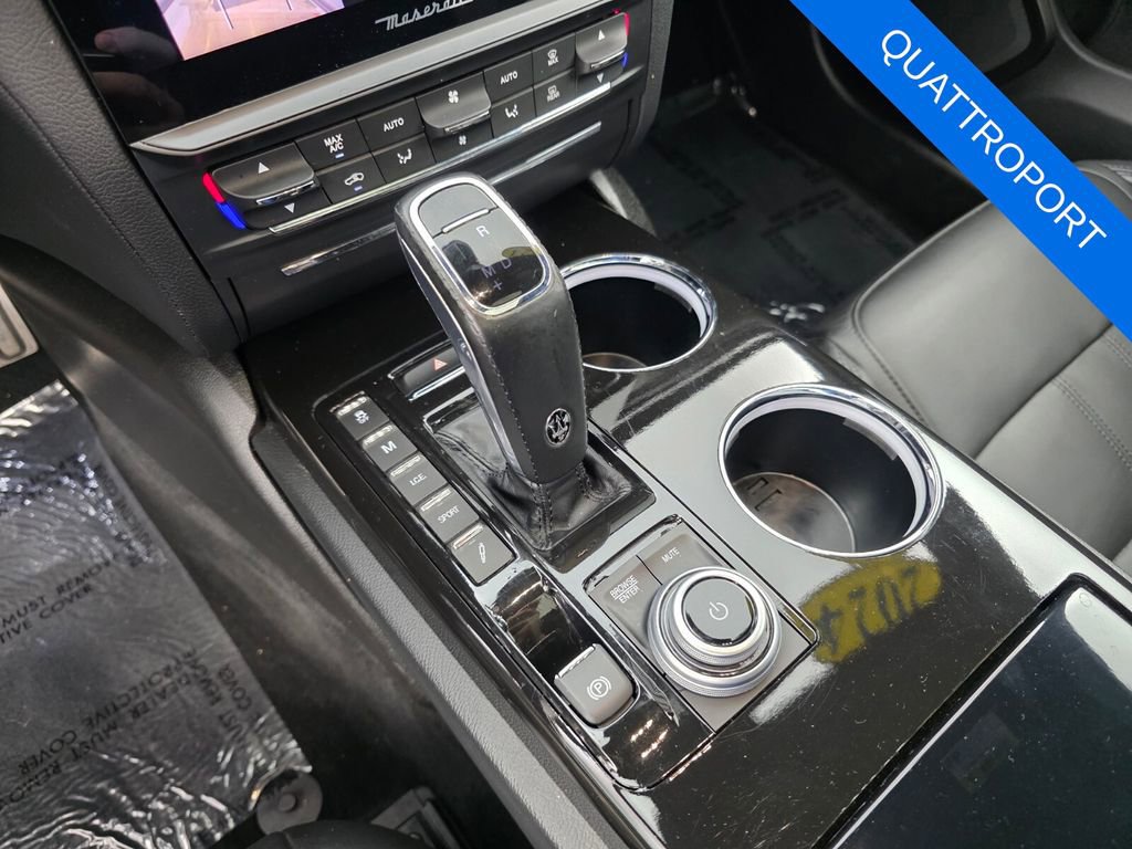 Used 2022 Maserati Quattroporte GT RWD image 23
