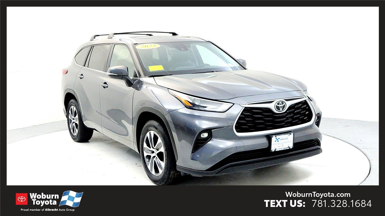 Certified 2023 Toyota Highlander XLE image 1