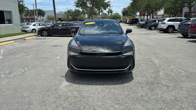 Used 2023 Toyota Crown Platinum image 2