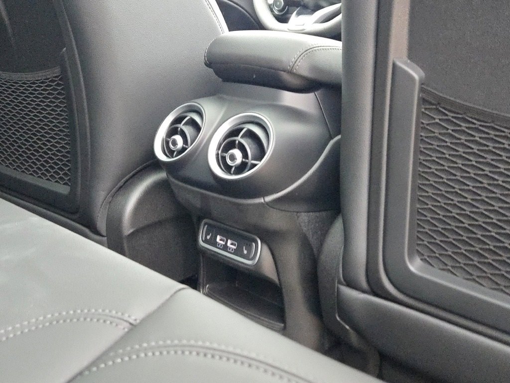 New 2025 Alfa Romeo Stelvio Sprint w/ Veloce Package image 11