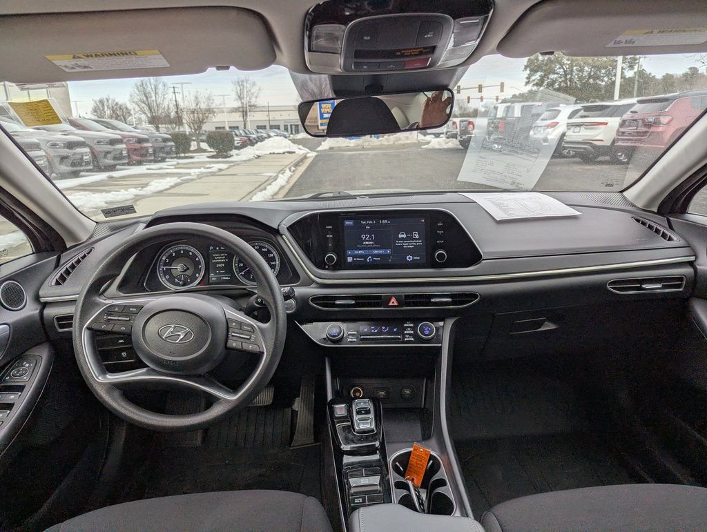 Used 2022 Hyundai Sonata SEL w/ Winter Weather Package image 10
