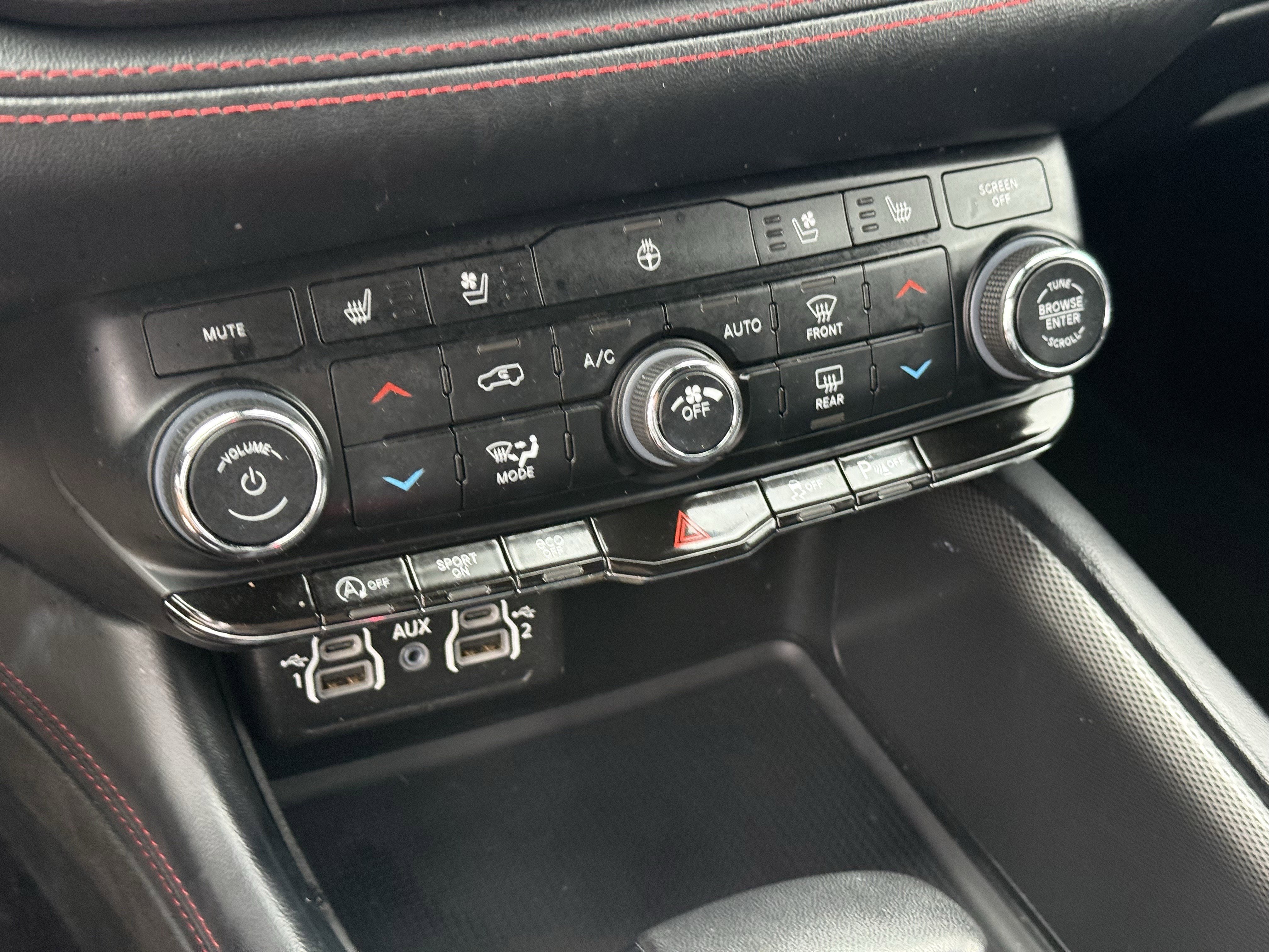 Used 2024 Dodge Durango GT image 23