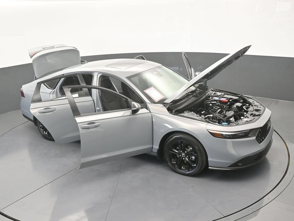 Used 2025 Honda Accord SE image 68