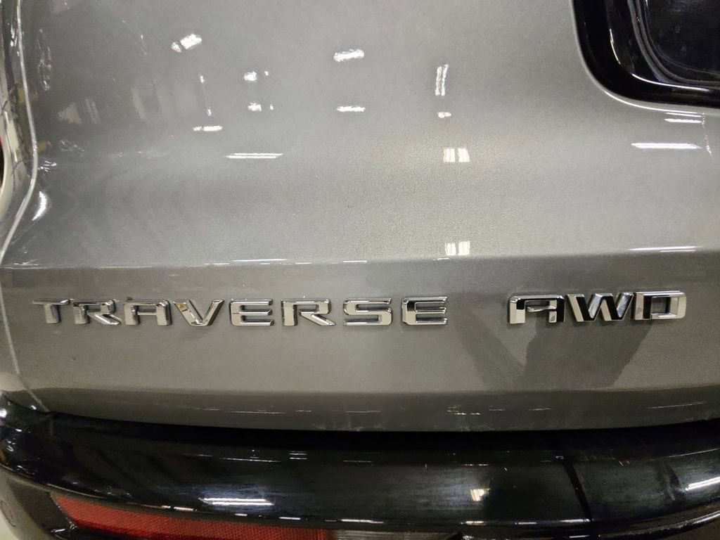 Certified 2025 Chevrolet Traverse High Country w/ LPO, Illumination Package image 36