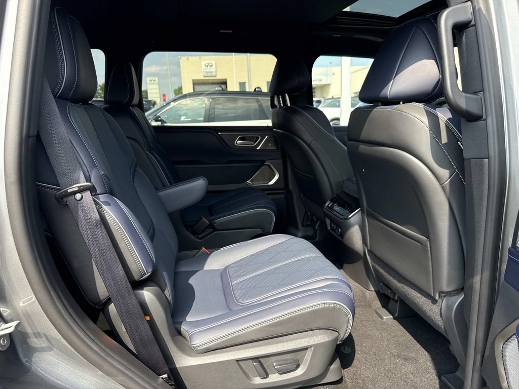 New 2027 INFINITI QX80 Sensory w/ Sport Exterior Package AWD/4WD image 21