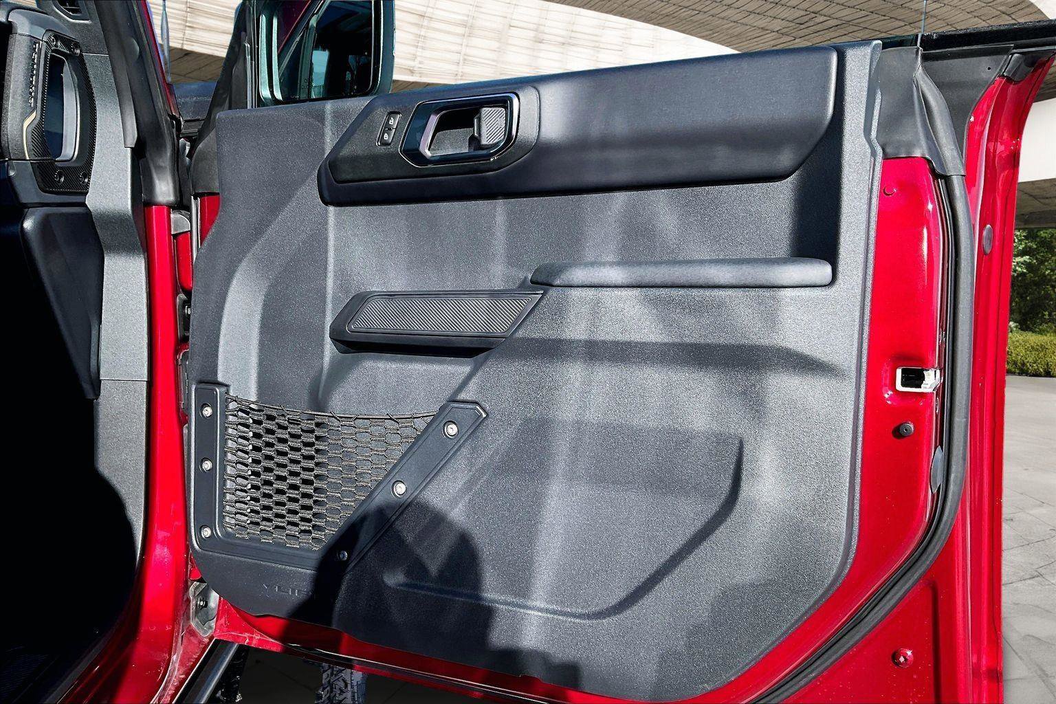 New 2025 Ford Bronco Badlands image 13