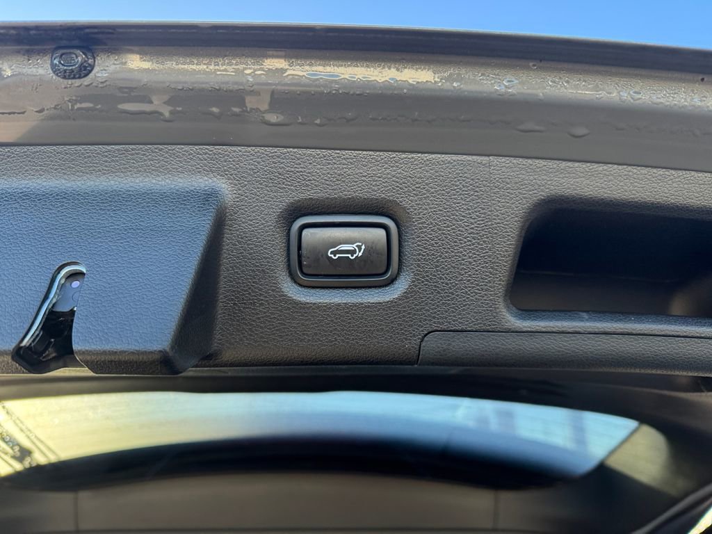 Used 2023 Hyundai Santa Fe Limited image 23