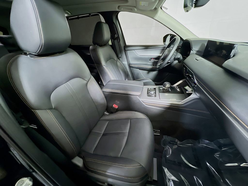 Used 2025 MAZDA CX-90 Plug-In Hybrid w/Premium Sport image 24