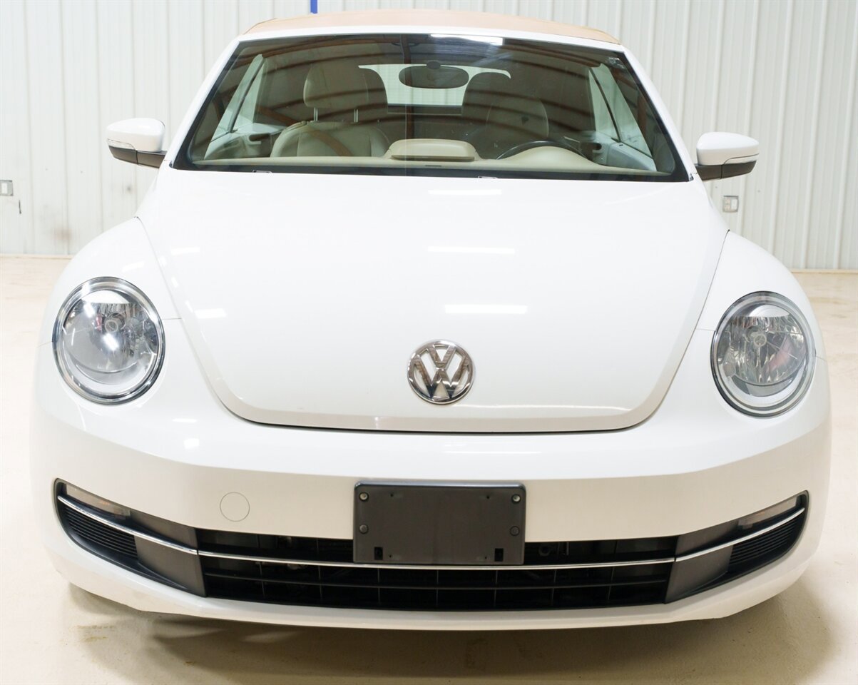 Used 2013 Volkswagen Beetle TDI FWD image 19