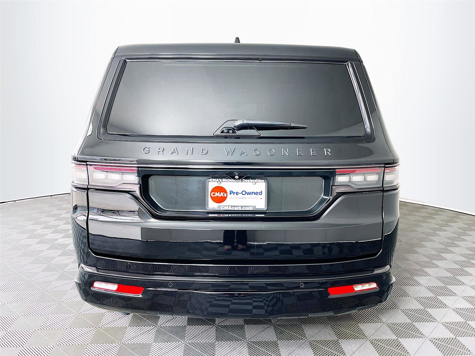 Used 2024 Jeep Grand Wagoneer L Series III w/ Rear Seat Video Group 1 image 7