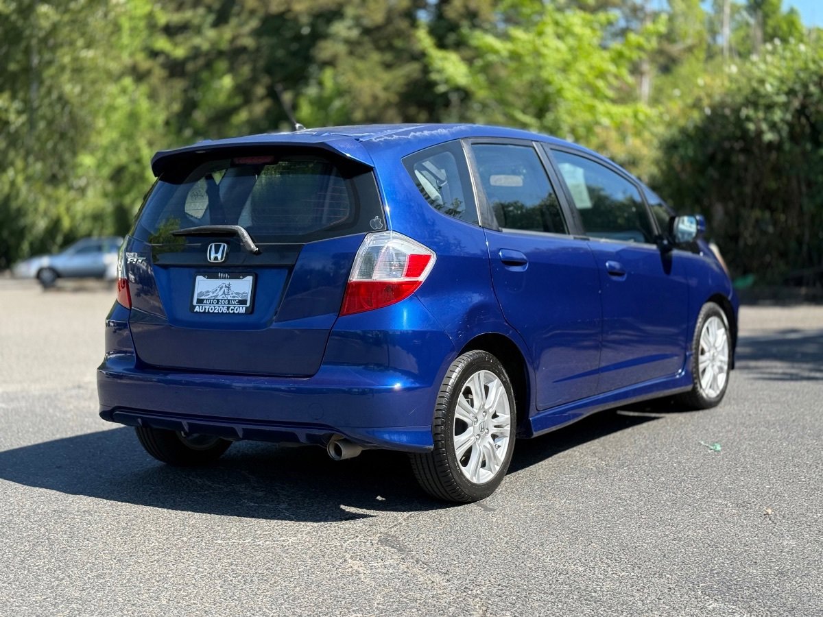 Used 2010 Honda Fit Sport image 3
