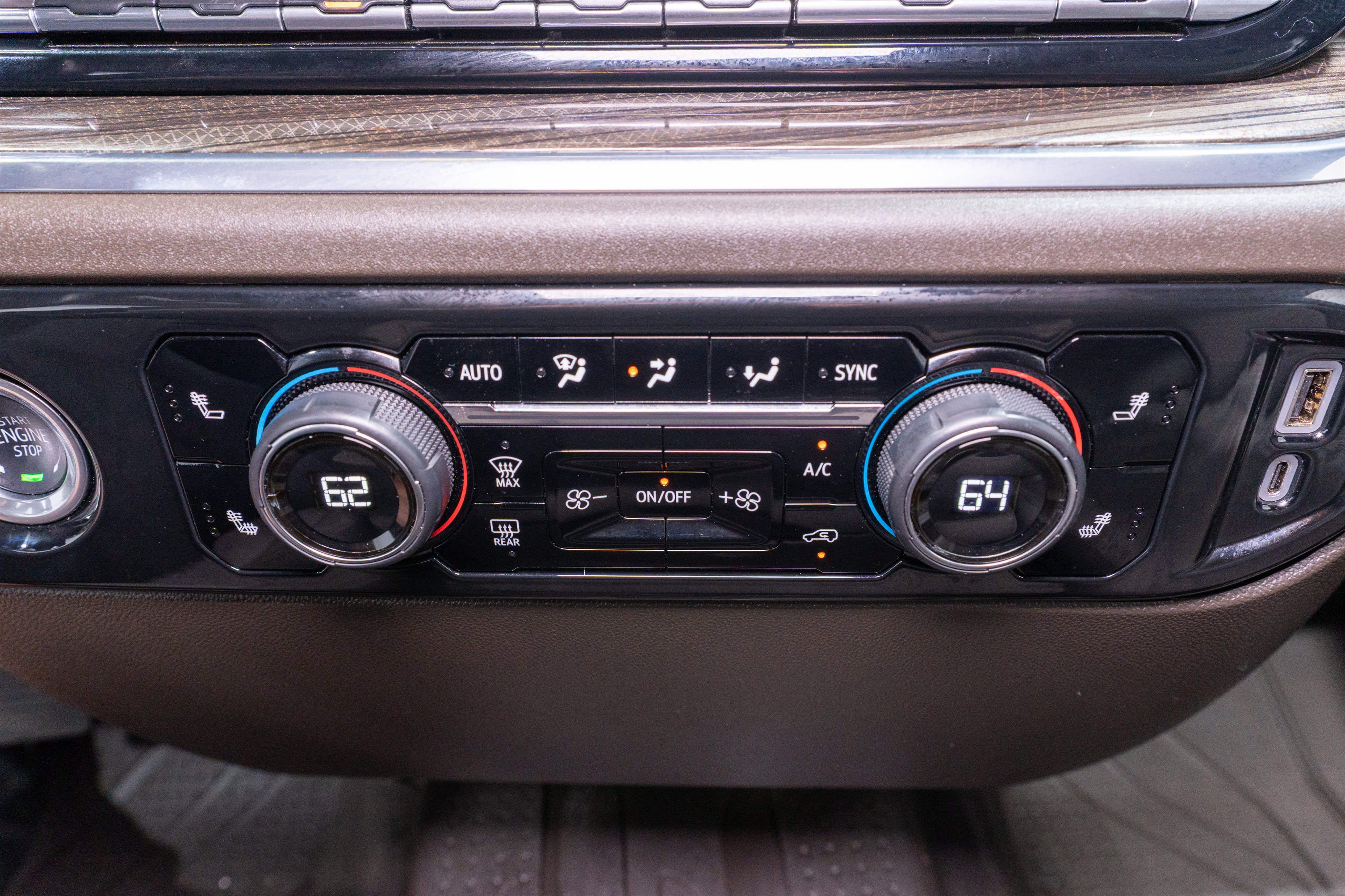 Used 2024 Chevrolet Silverado 1500 LT RWD image 20