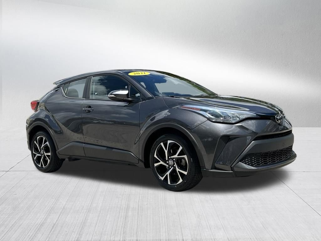 Used 2021 Toyota C-HR XLE image 3