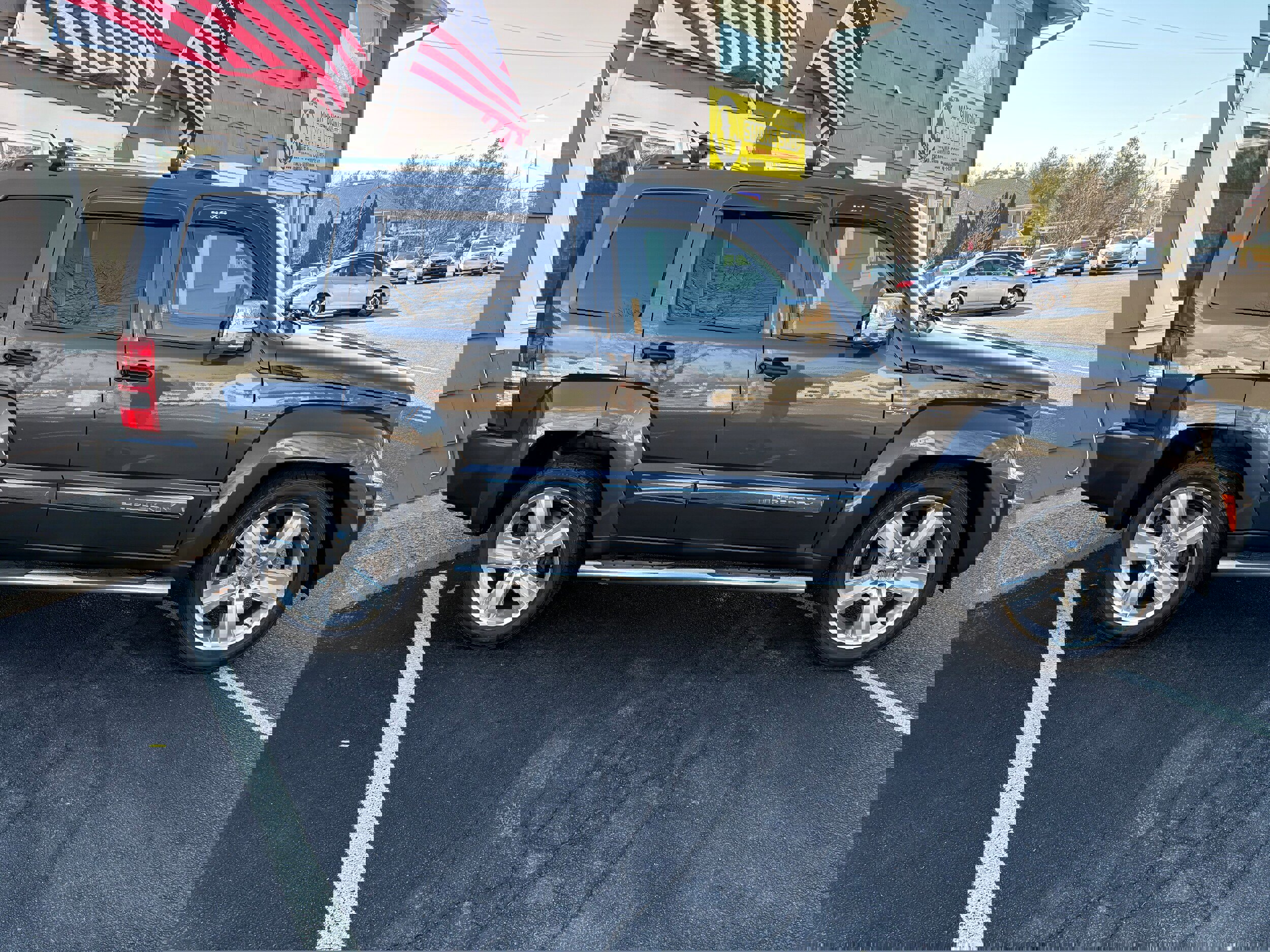 Used 2011 Jeep Liberty Sport image 4