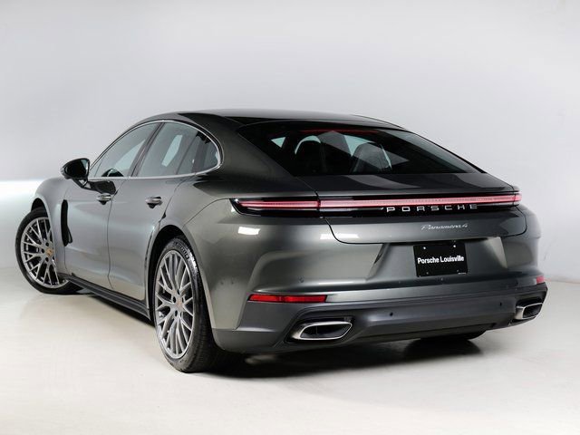 New 2026 Porsche Panamera 4 image 3