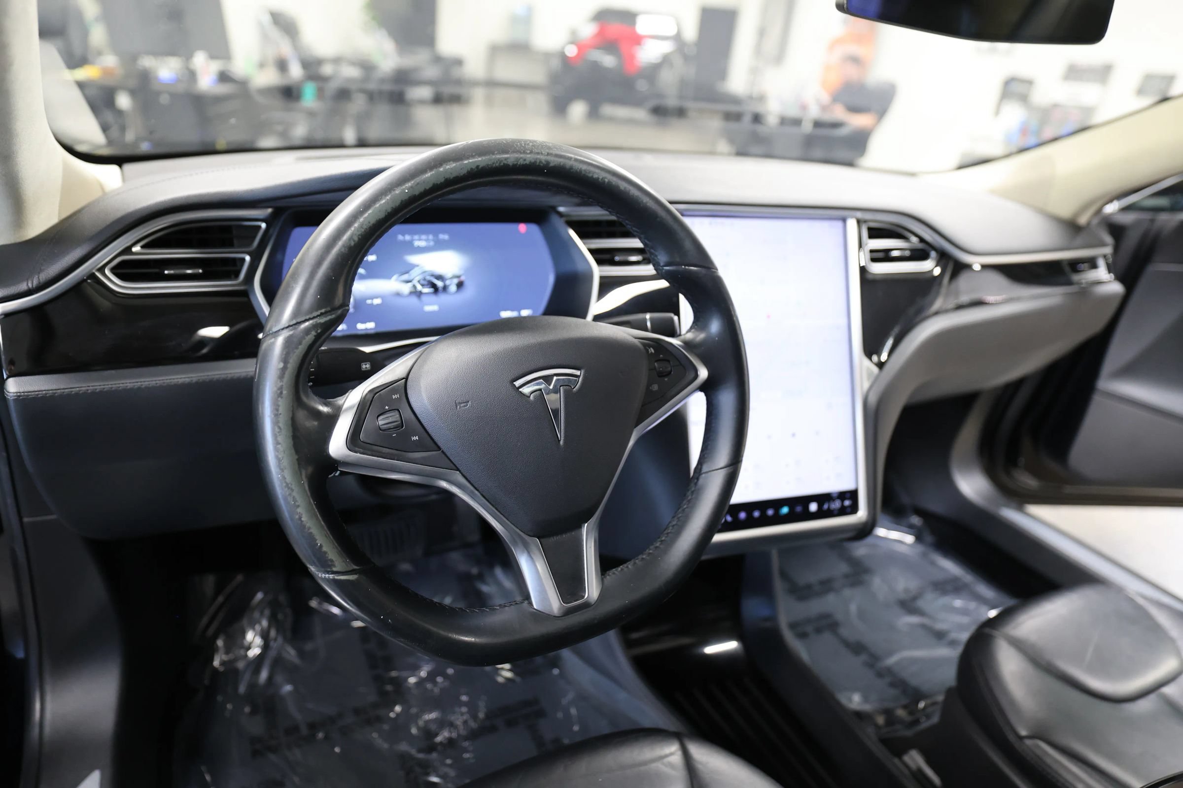 Used 2015 Tesla Model S 70D AWD/4WD image 27
