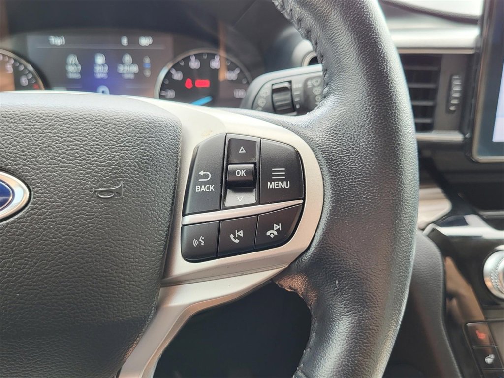 Used 2022 Ford Explorer Limited w/ Equipment Group 301A image 23