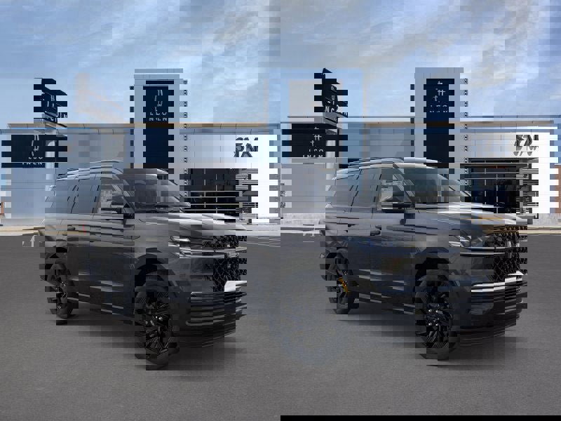 New 2025 Lincoln Navigator Reserve w/ Jet Appearance Package image 7