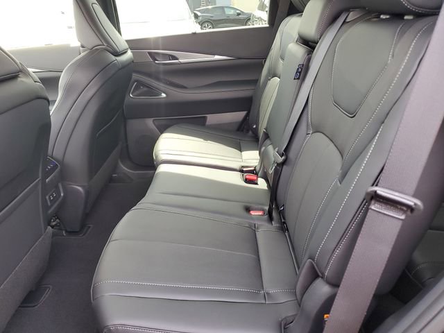 New 2026 INFINITI QX60 Luxe w/ Cargo Package image 17