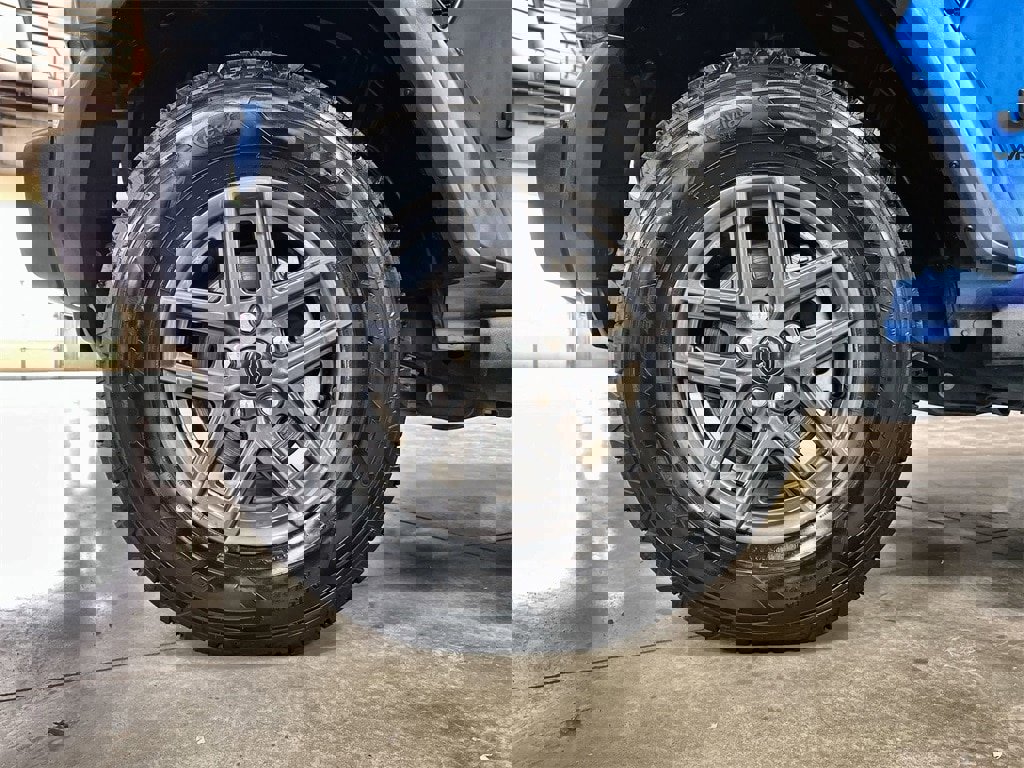 Used 2024 Jeep Wrangler Sport S image 10