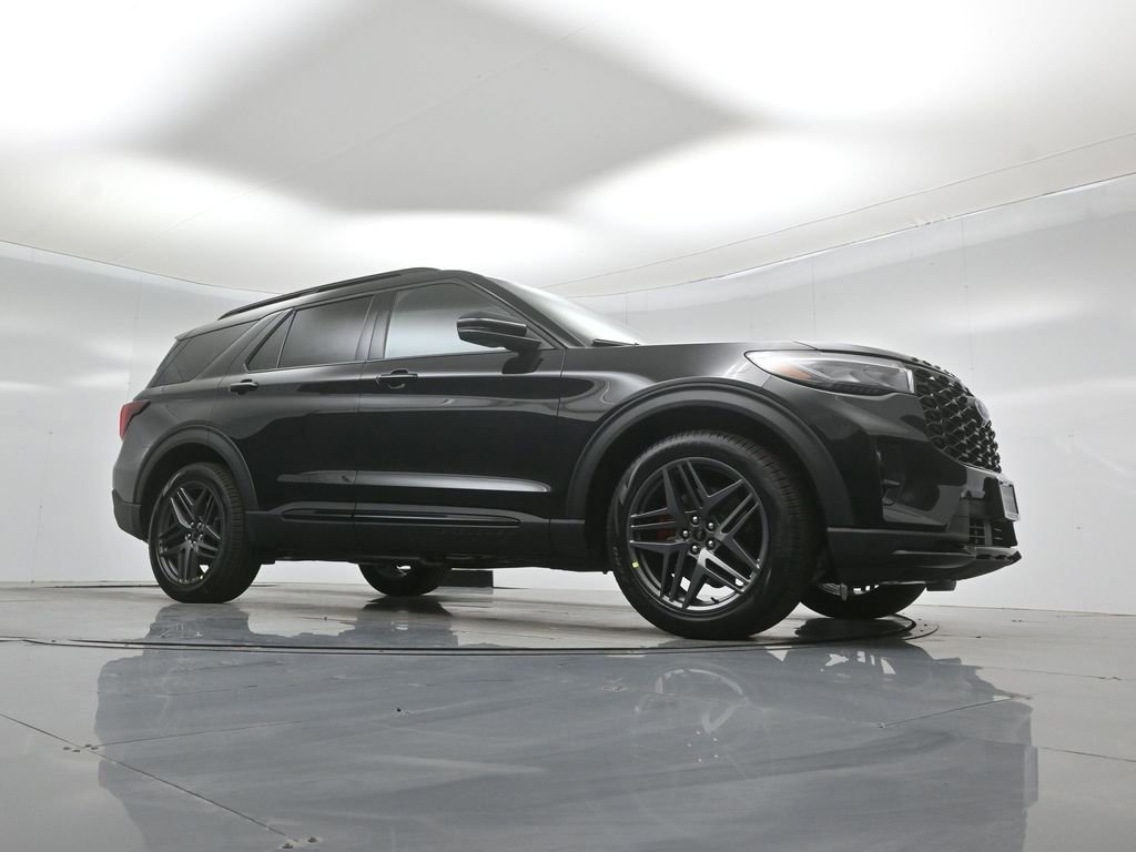 New 2026 Ford Explorer ST image 3