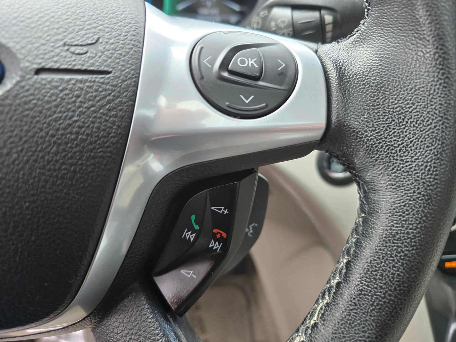 Used 2015 Ford C-MAX SEL w/ Equipment Group 303A image 25