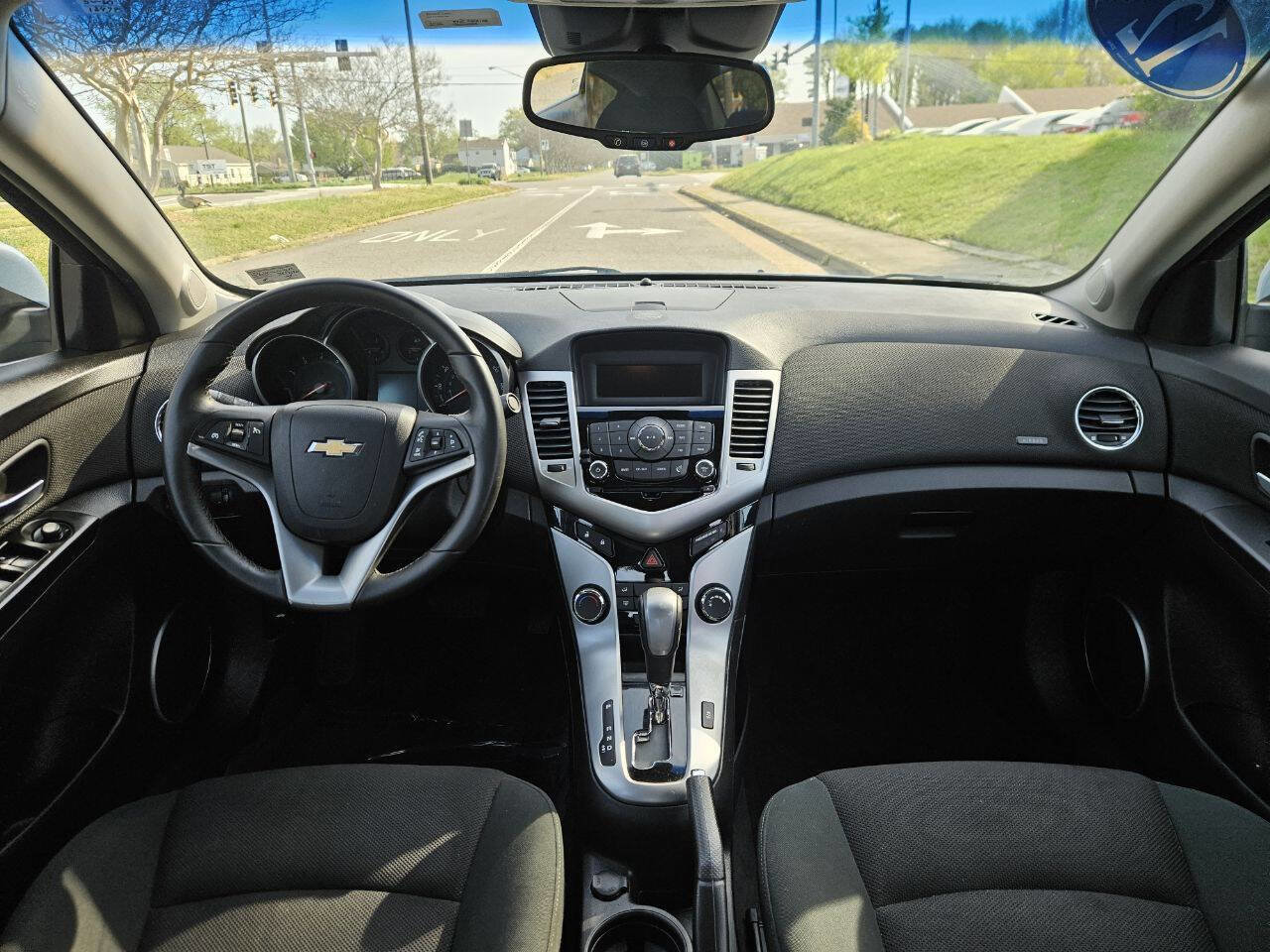 Used 2012 Chevrolet Cruze Eco FWD image 17