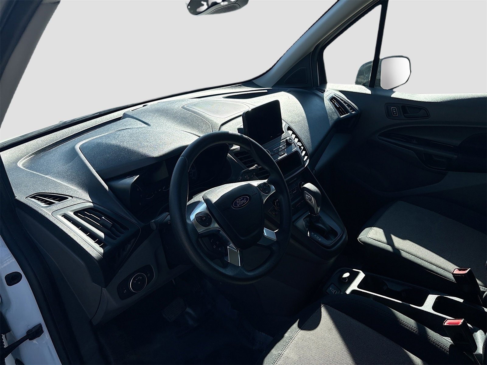 Used 2023 Ford Transit Connect XL image 9