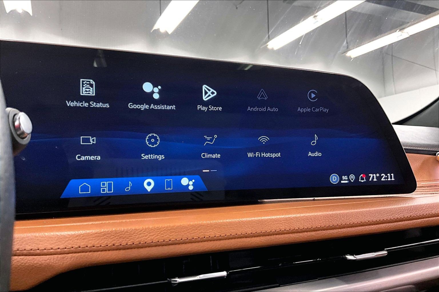 Used 2025 Cadillac XT4 Sport AWD/4WD image 37