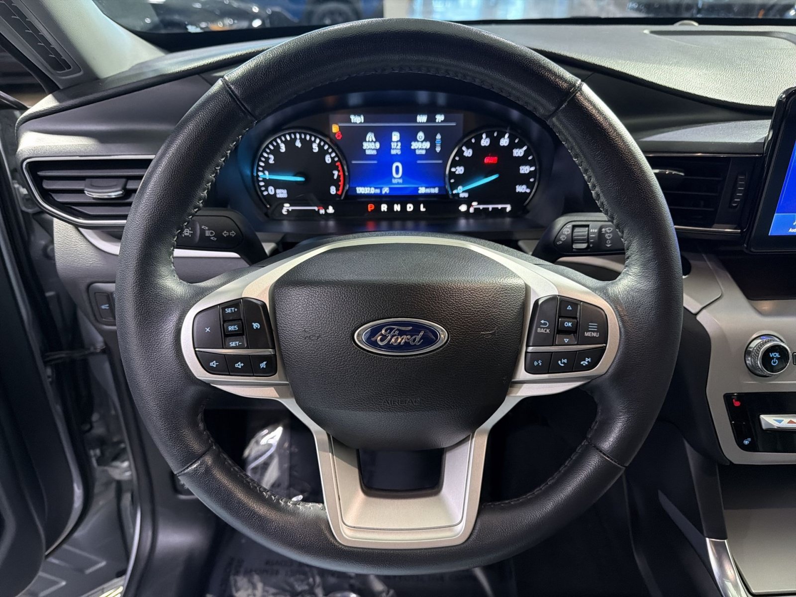 Used 2023 Ford Explorer XLT w/ Equipment Group 202A AWD/4WD image 27