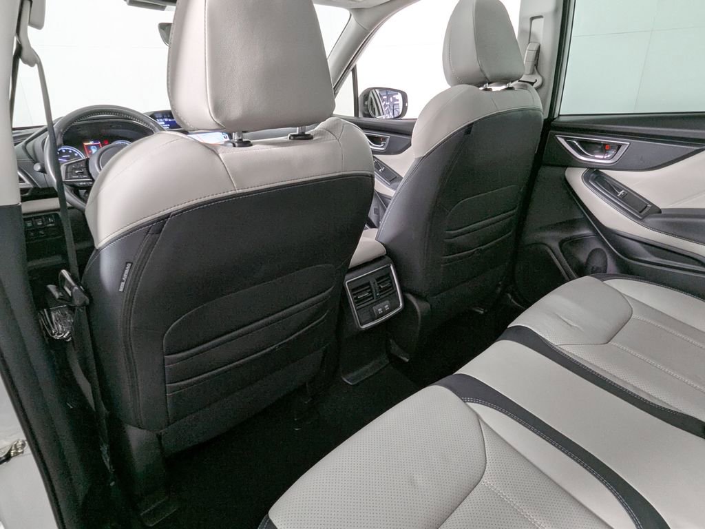 Used 2023 Subaru Forester Limited image 42