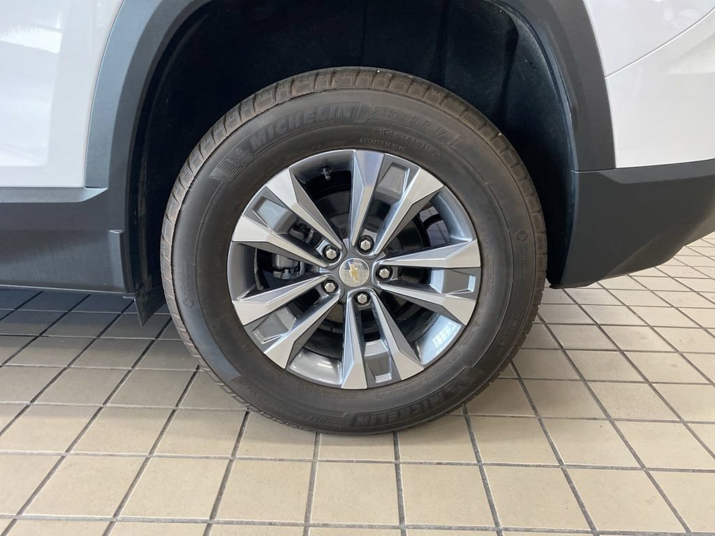 New 2026 Chevrolet Equinox LT w/ Convenience Package II AWD/4WD image 21