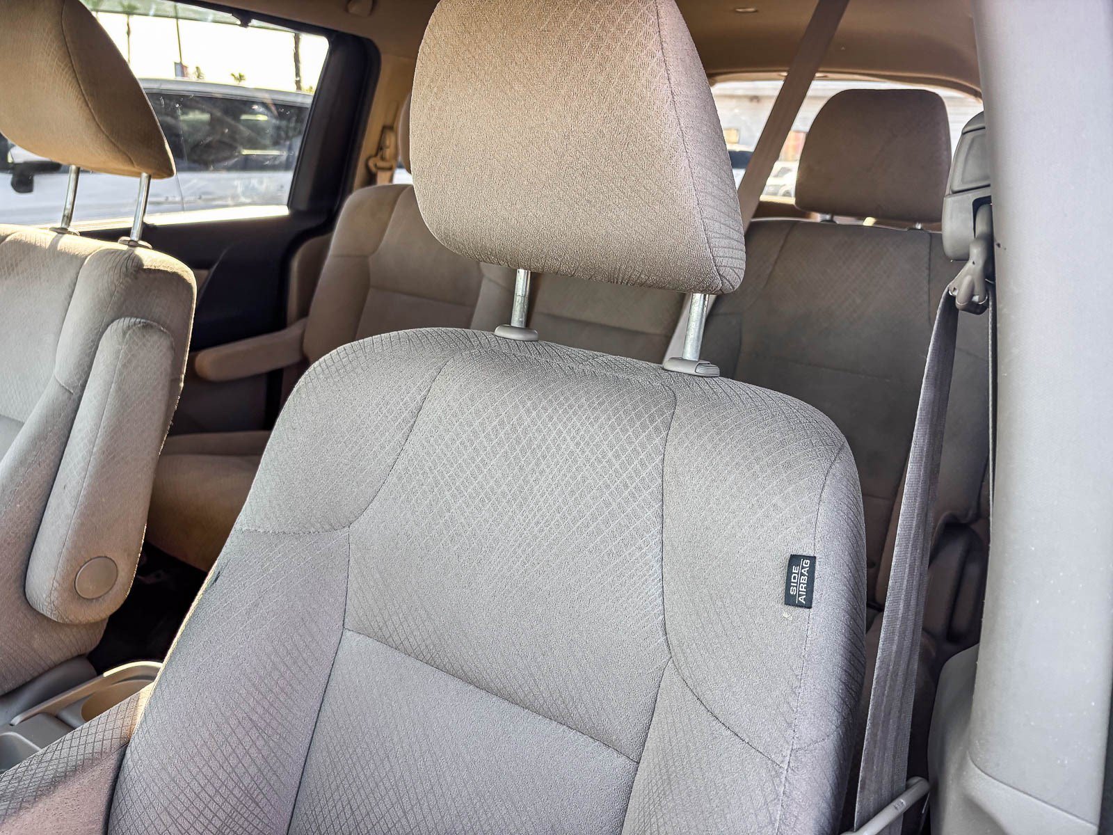 Used 2016 Honda Odyssey SE image 24