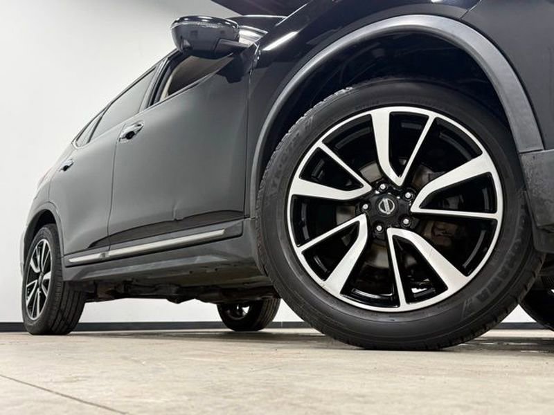 Used 2017 Nissan Rogue SL w/ SL Premium Package image 3